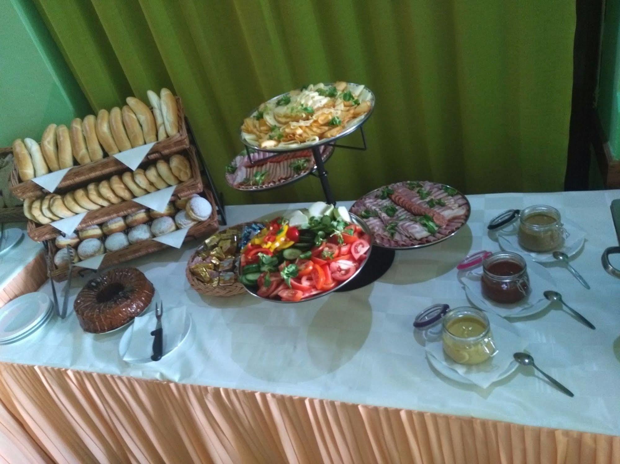 Wellness Hotel Hana Mariánské Lázně Exteriör bild